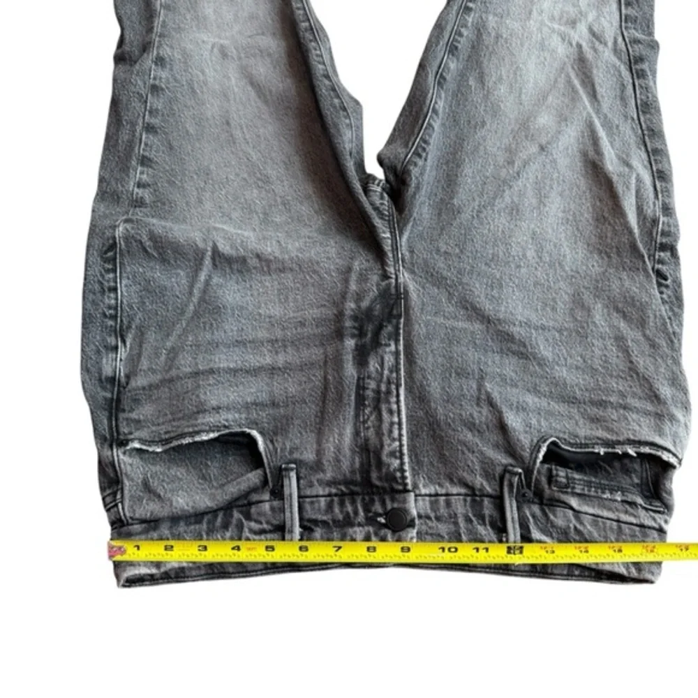 Good American Size 10/30 Curvy Twist Straight Leg Jeans Washed Black Split Hem‎